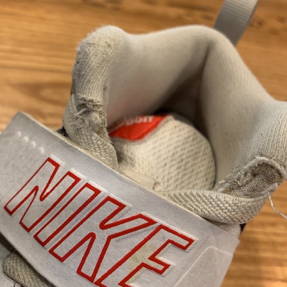 Nike team hustle 8 size 7 child - Picture 8 of 10